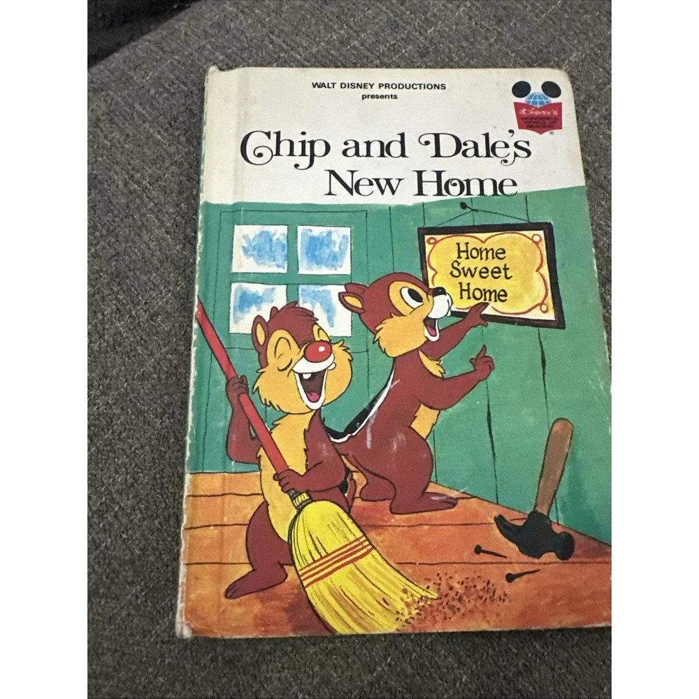 Chip and Dale's New Home (Disney's Wonderful World of Reading)